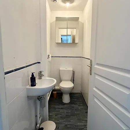 Charmante Longere - Havre De Paix Avec Jardin Et Cheminee